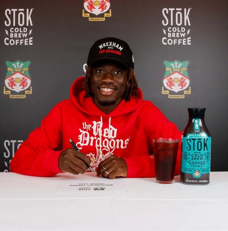 官方：曼城24岁右后卫卡博雷租借加盟英冠雷克瑟姆