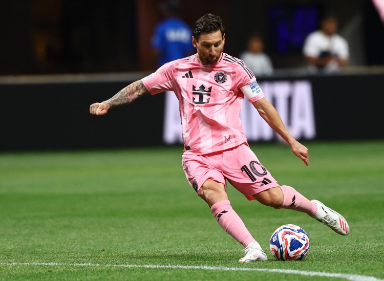 记者:梅西本周全程参加训练,预计出战对阵夏洛特FC的比赛